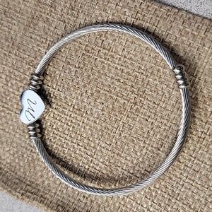Chic Silver Bracelet with Heart Initial (M) Charm